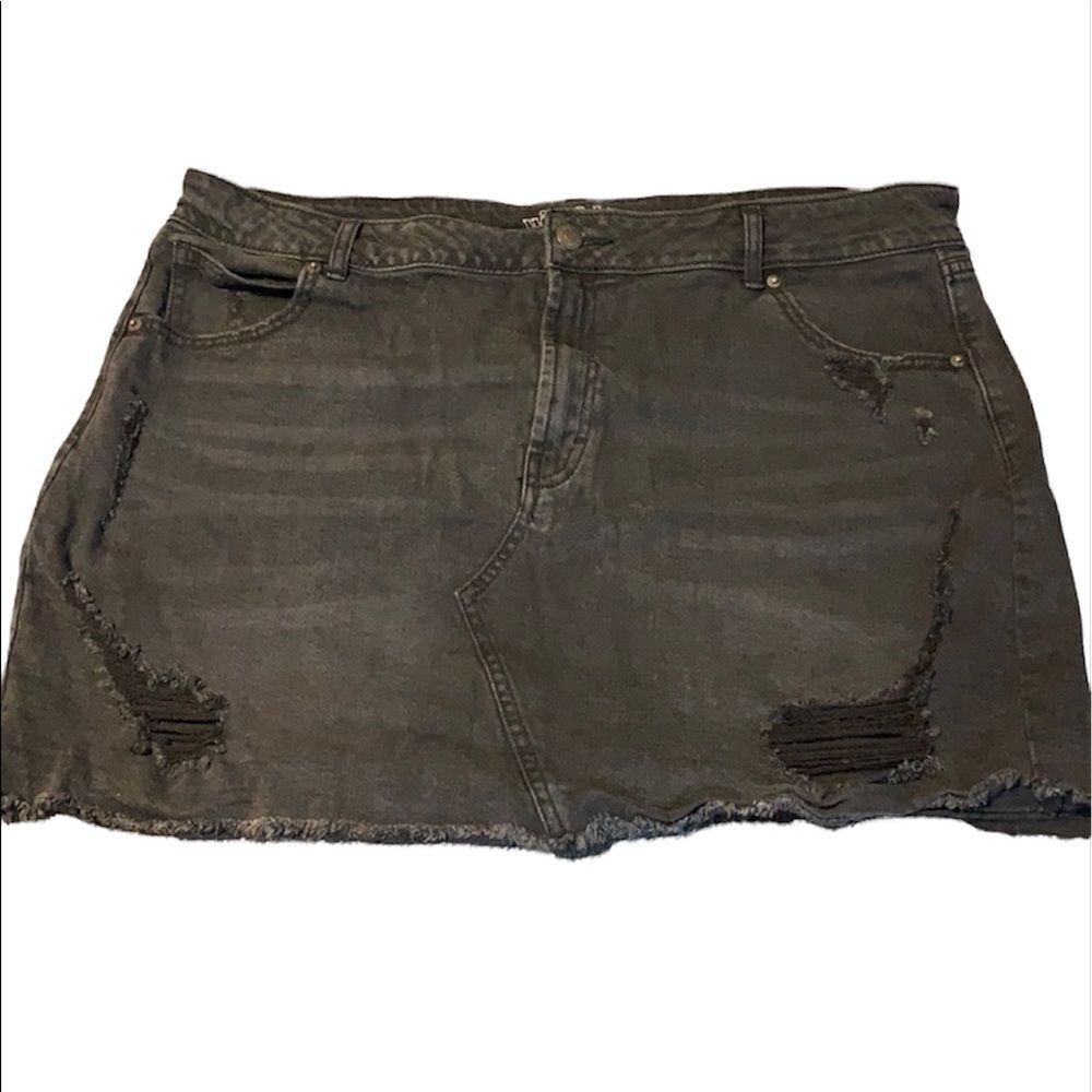 Wild fable distressed black jean skirt